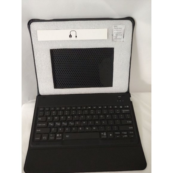 iPad Pro 3rd Gen 2018  Bluetooth Keyboar - Picture 3 of 6